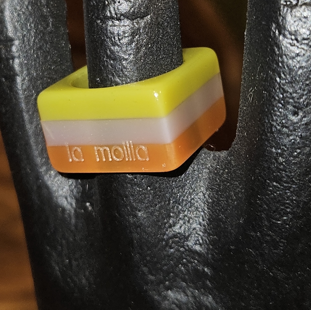 La Mollla Lucite Ring